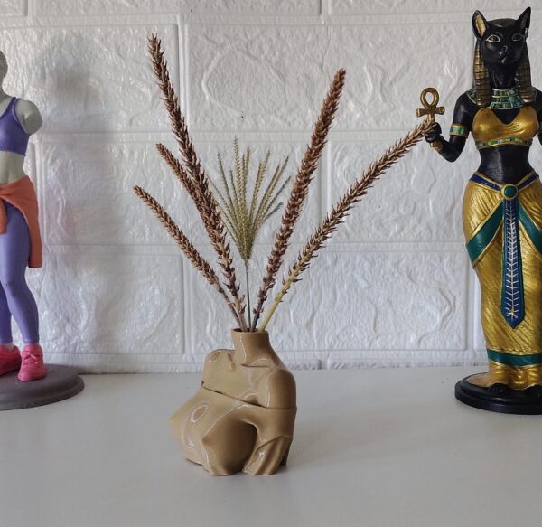 Arte decorativo maceta busto de mujer